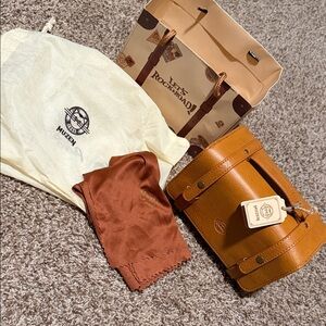 Muzen retro-look leather-like case (radio NOT  included)